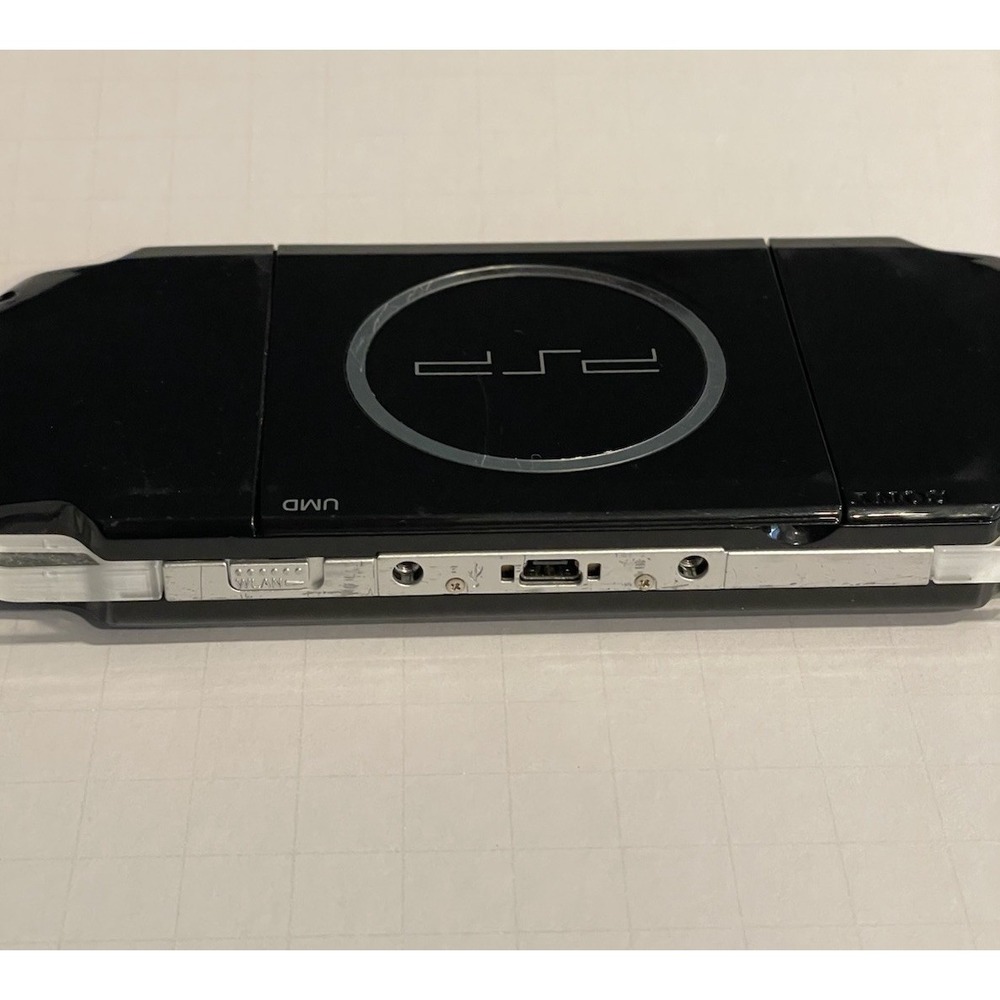 Sony PSP-3001 Black Console W/ Monster Hunter Freedom Unite Parts or Repair - Picture 6 of 6